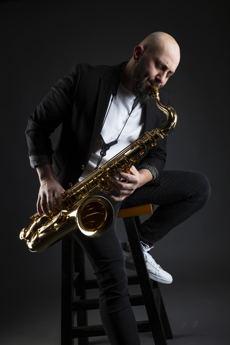 DEE and Sax